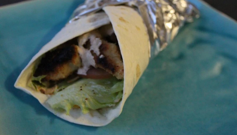 Wraps poulet sauce cajun facon Mac Donald's