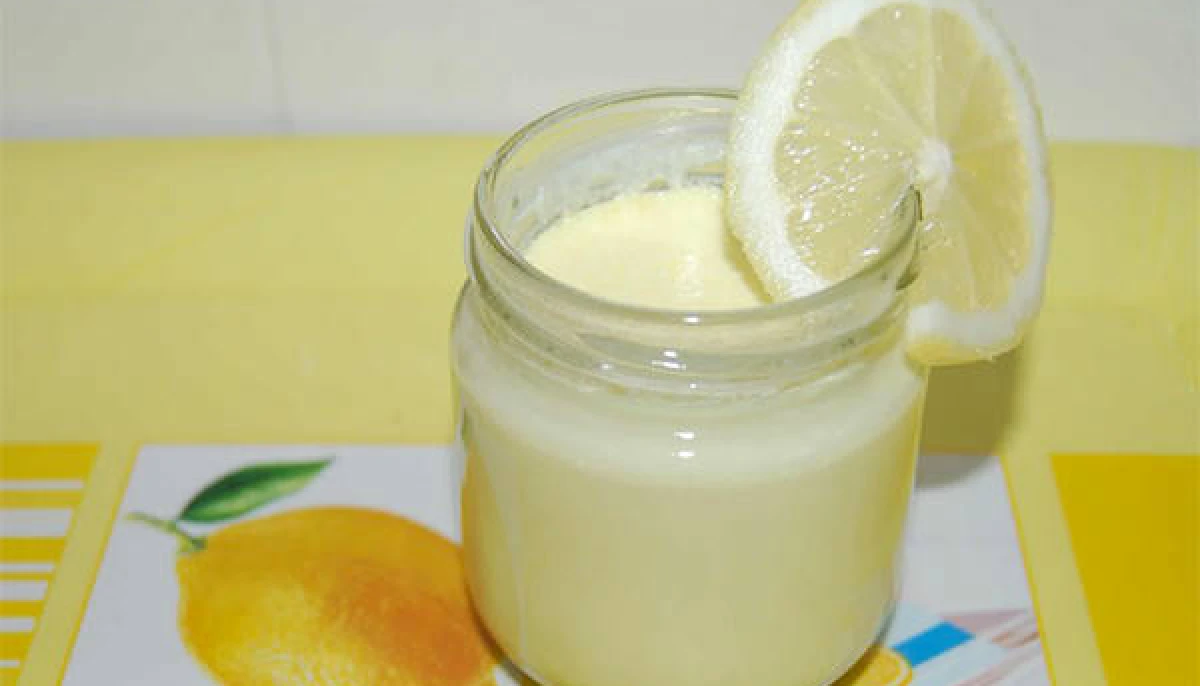 Yaourts au citron ( avec yaourtiere)