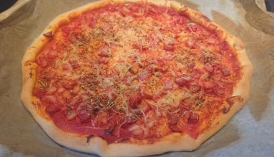 Pizza jambon mozzarella maison