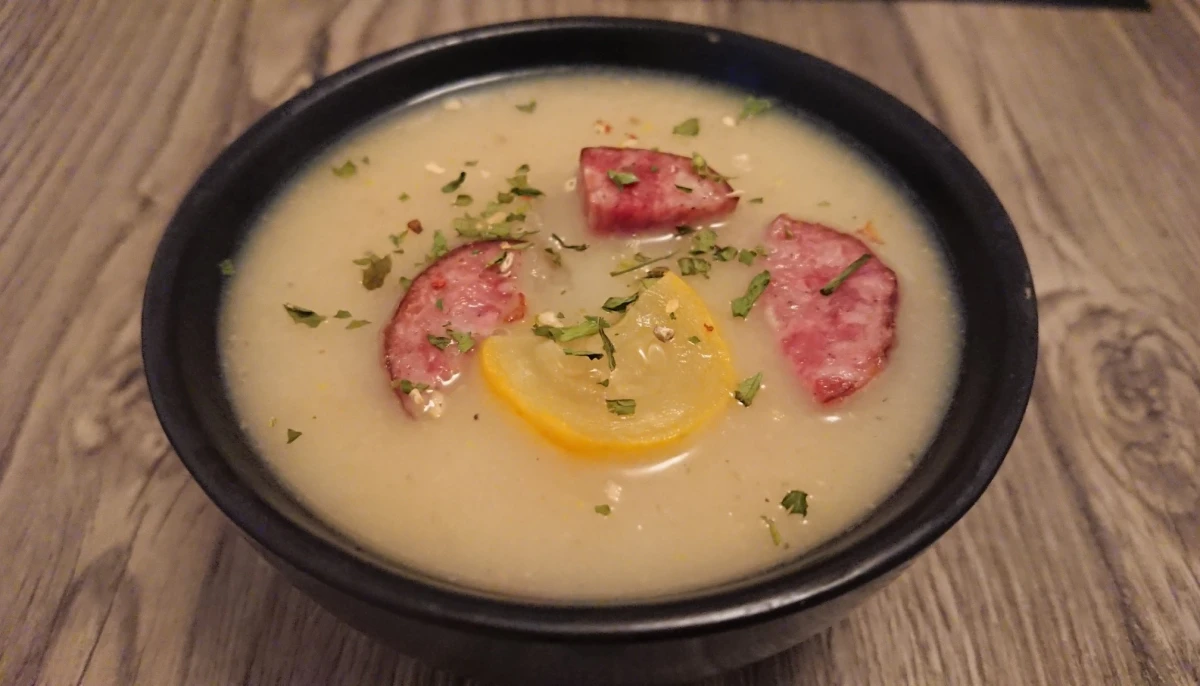 Soupe d'automne aux saucisses fumées
