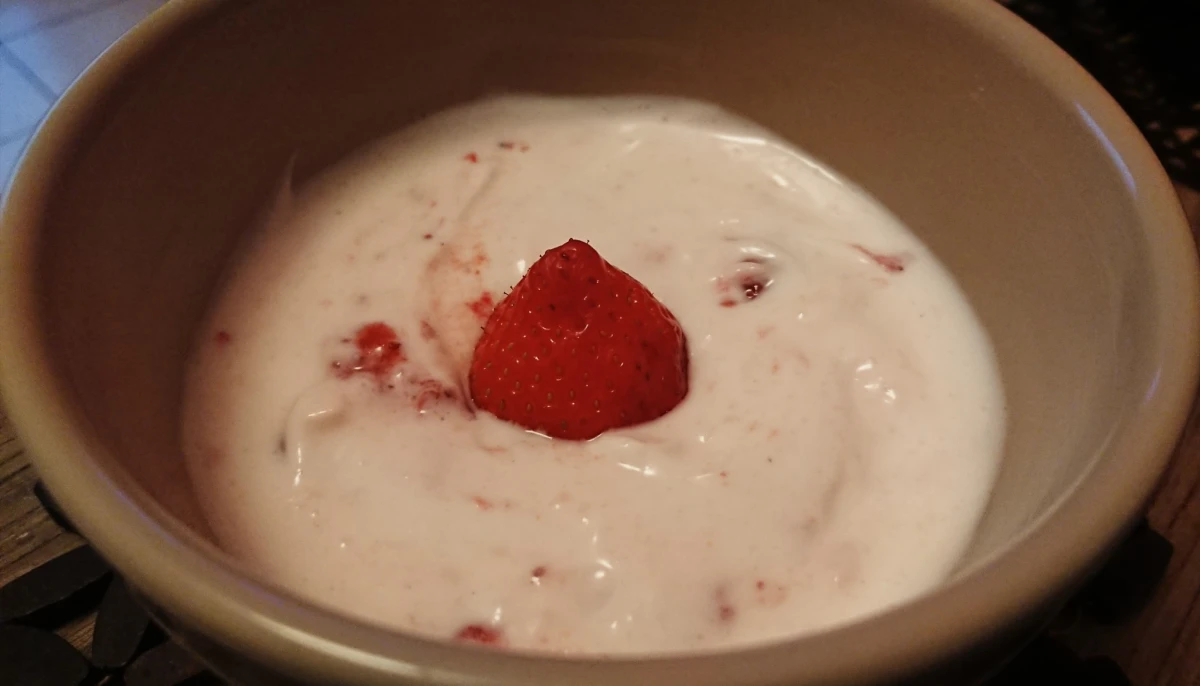 Fromage blanc aux fraises façon skyr