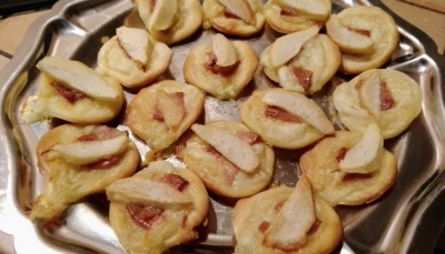 Bouchées sucrées/salées aux poires