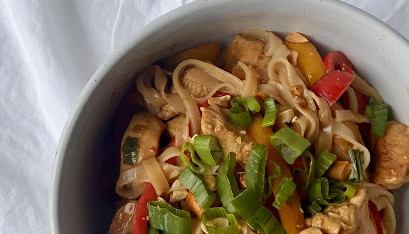 Peanut & chicken Noodles
