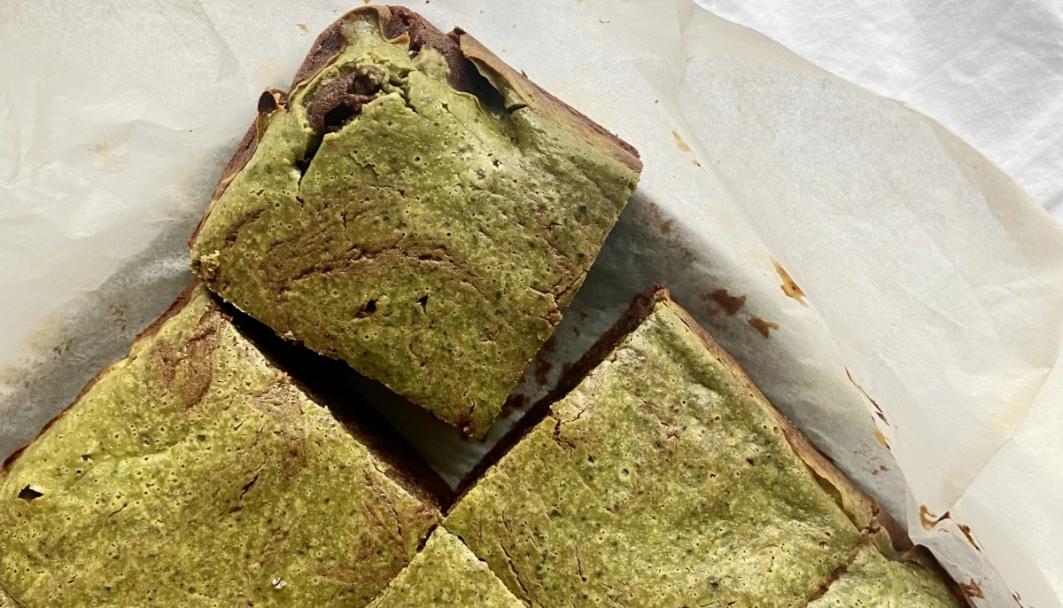 Matcha brownie cheesecake