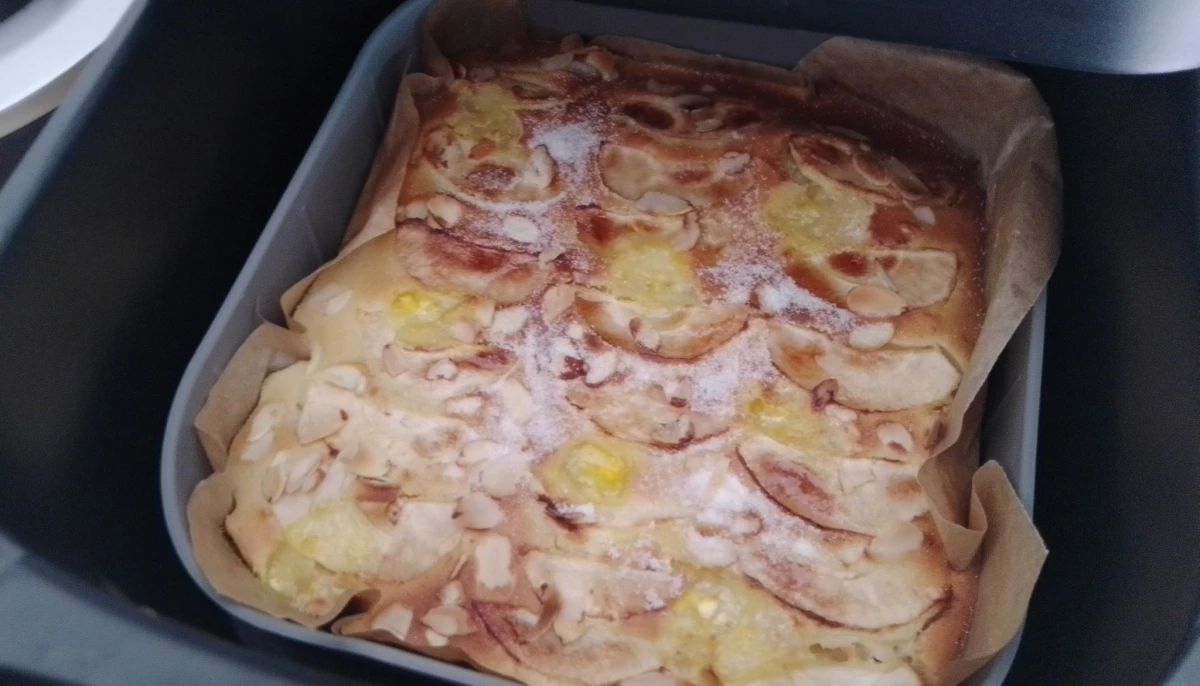 Gâteau pommes/amandes/fruits de la passion