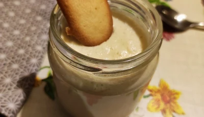 Mousse au chocolat blanc et café