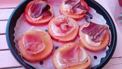 Gâteau moelleux à la pêche