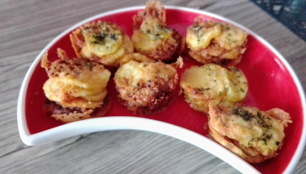 Rosaces de pommes de terre à l'ail et parmesan