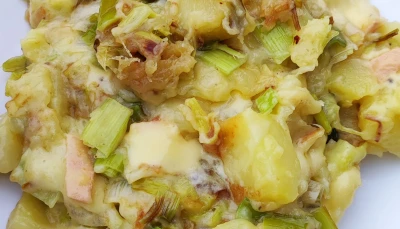 Poêlée de poireau et pommes de terre à la raclette