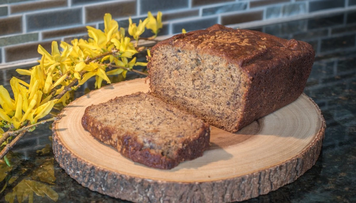 Cake aux coings et aux noix
