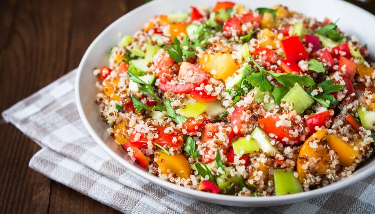 Salade de quinoa printanière