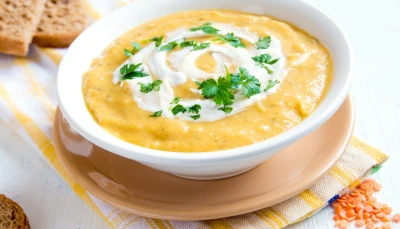 Soupe de poireaux, carottes et gingembre