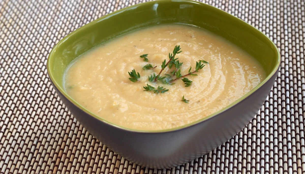 Soupe de poires et de céleri-rave