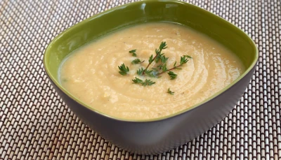 Soupe de poires et de céleri-rave