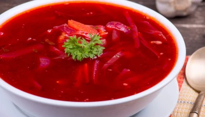 Soupe froide de betterave et pomme