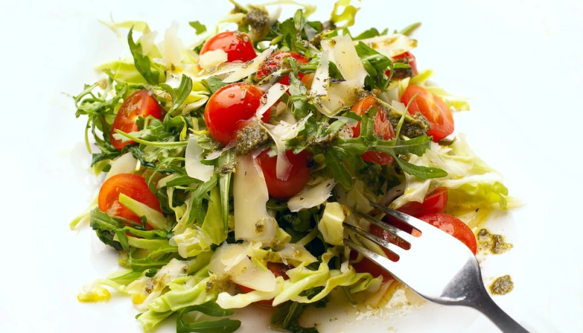 Salade de roquette et parmesan