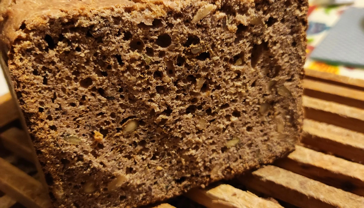 Pain au sarrasin et graines