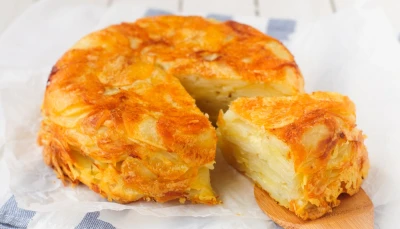 Gâteau invisible aux pommes de terre et au comté