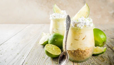 Mousse au citron vert et croquant de speculoos
