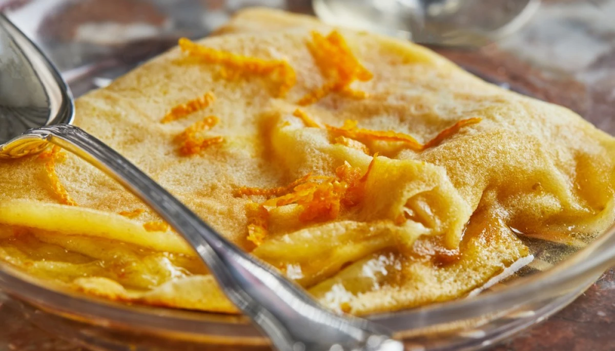 Crêpes Suzette flambées à l’orange
