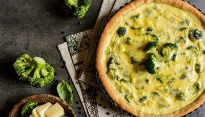 Quiche au brocoli et cheddar