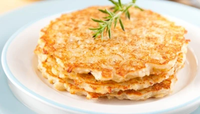 Galettes de pommes de terre au fromage râpé