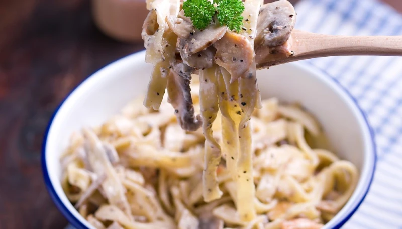 Pâtes aux champignons et crème de parmesan