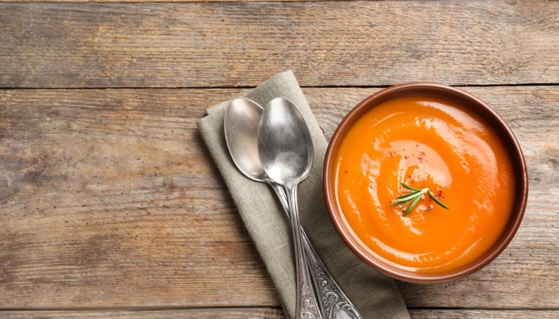 Soupe carottes - patates douces au lait de coco