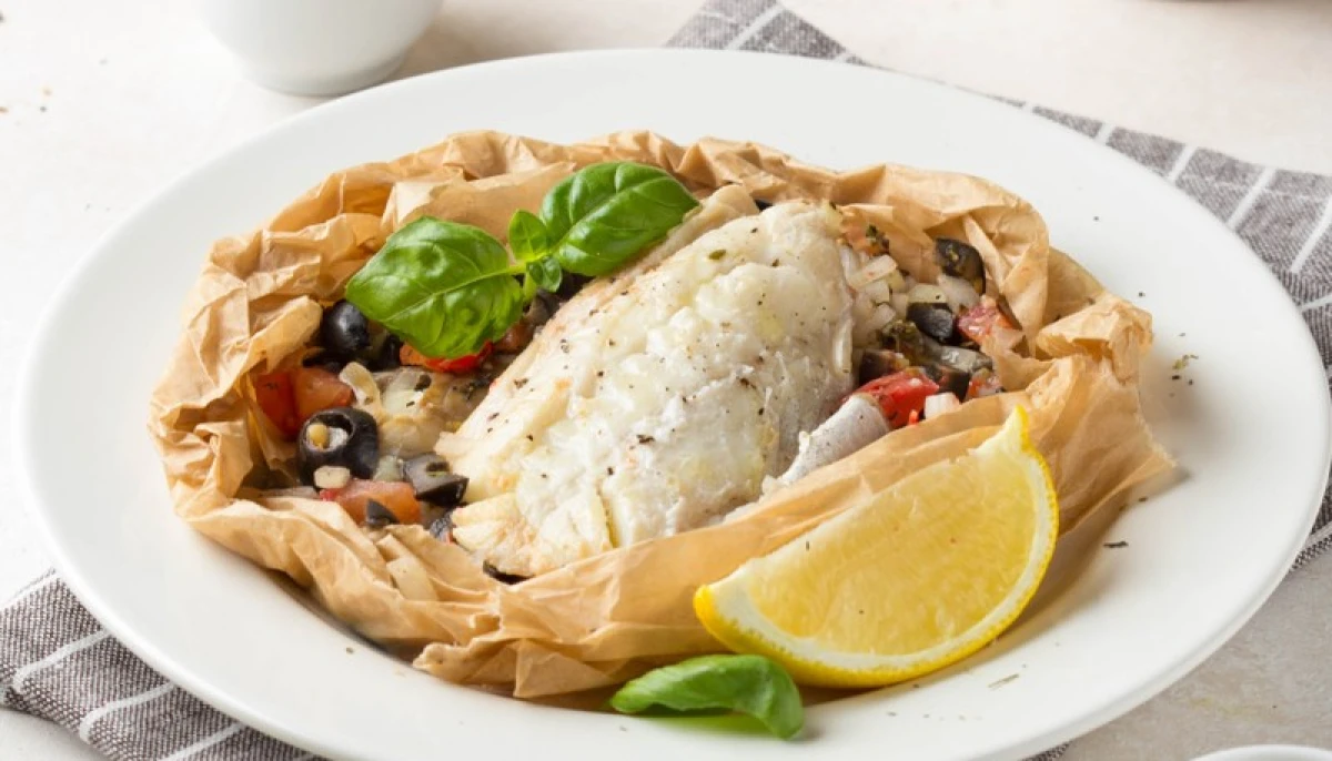 Papillote de cabillaud et légumes au gingembre
