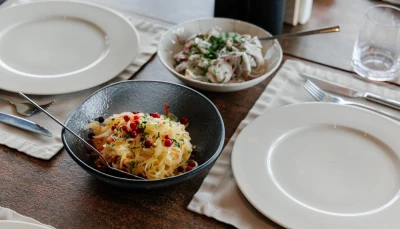 Salade de chou blanc, pommes et noix