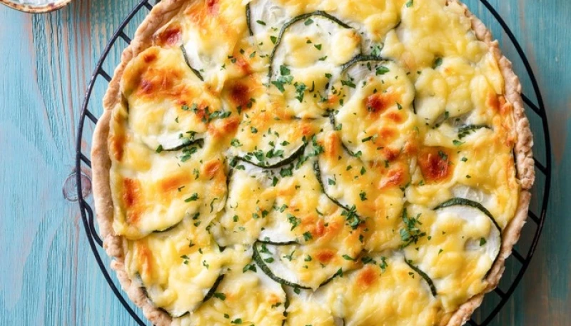 Quiche légère aux courgettes et lardons
