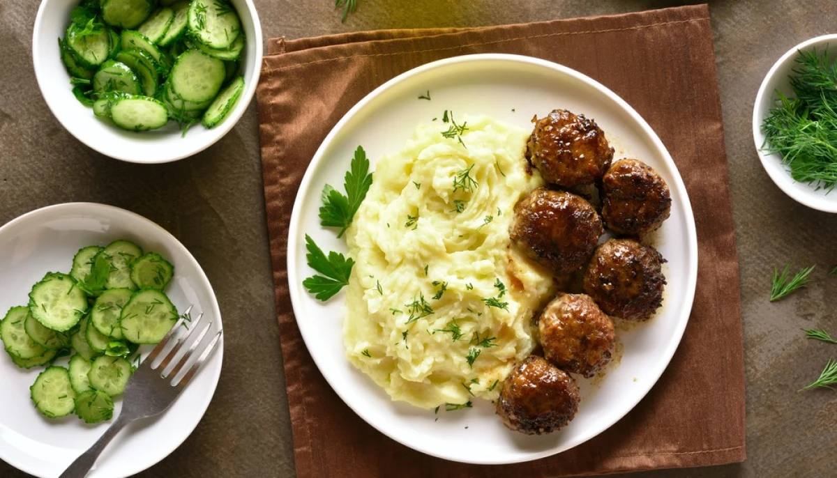 Boulettes de viande et purée de pommes de terre