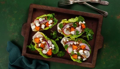 Laitue aux lentilles, patate douce et feta