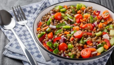 Salade de lentilles aux légumes croquants