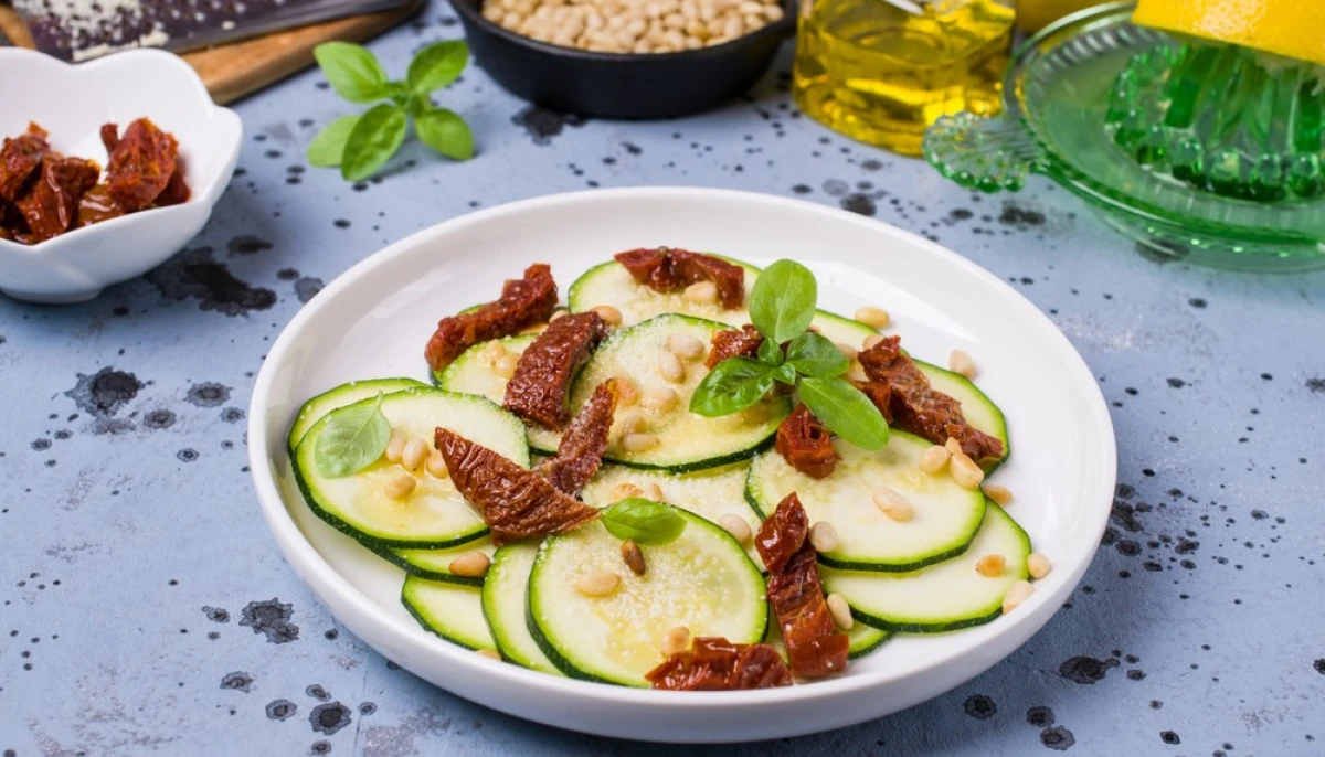 Carpaccio de courgettes au citron et parmesan