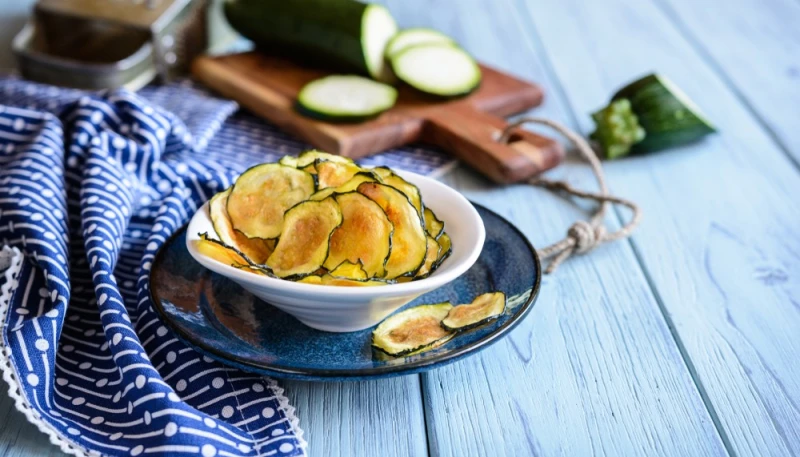 Chips de courgettes au four