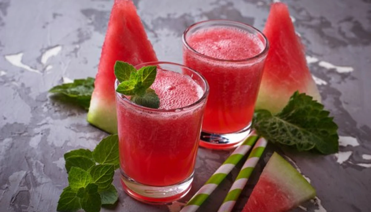 Smoothie detox pastèque-menthe