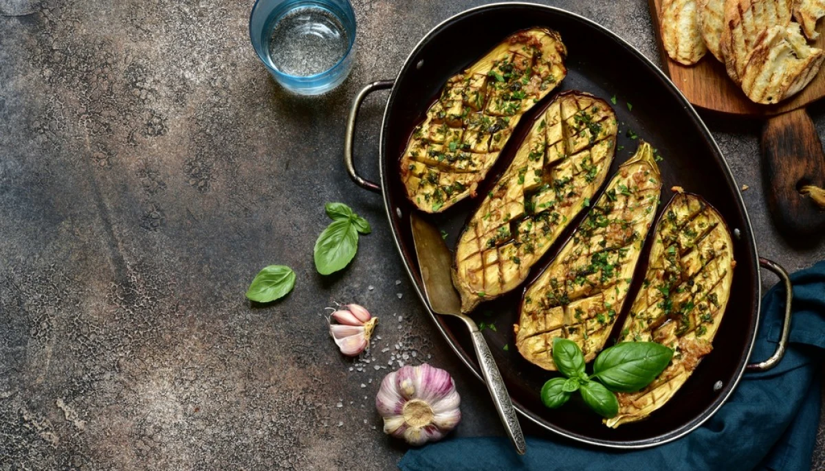 Aubergines grillées à l'huile d'olive et ail