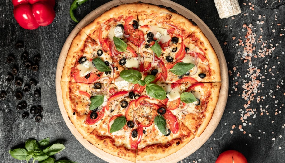 Pizza fine aux légumes d’été