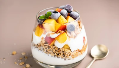 Yaourt granola-fruits
