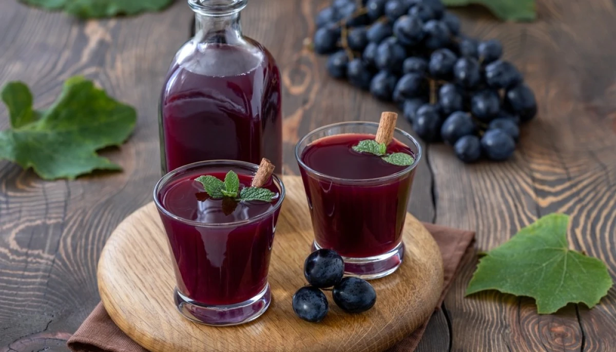 Jus de raisin maison rafraîchissant