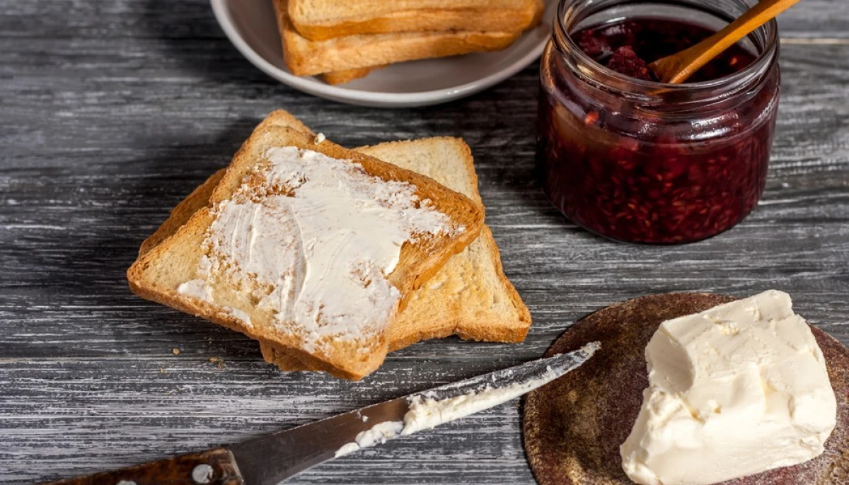 🥪 Toasts au fromage frais et confiture