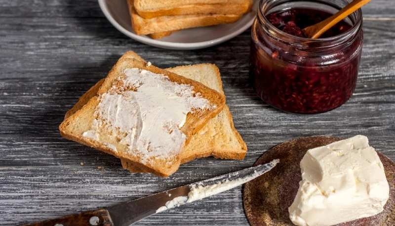 🥪 Toasts au fromage frais et confiture