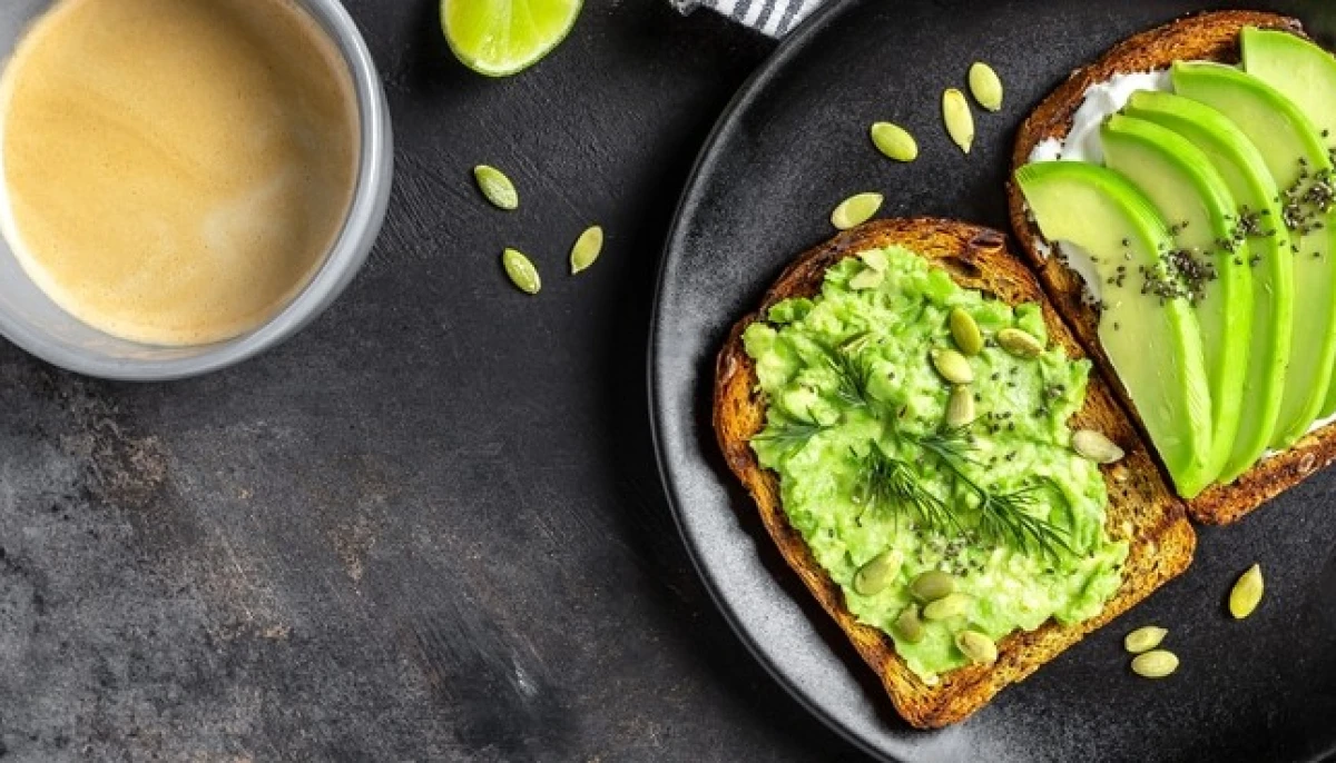 Toasts d'avocat sains