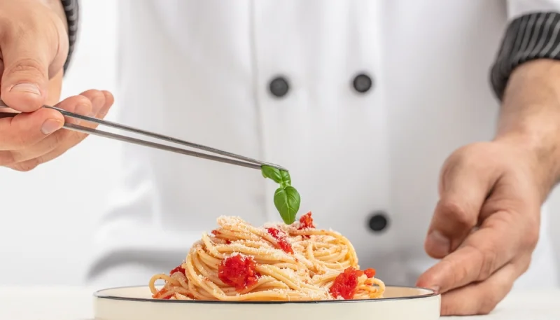 Ces 10 astuces de chefs vont transformer vos repas du quotidien