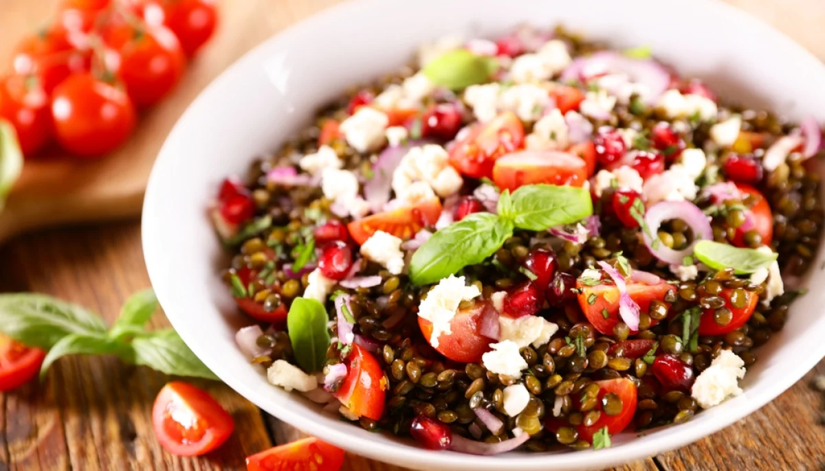 Salade de lentilles, tomates cerises et feta