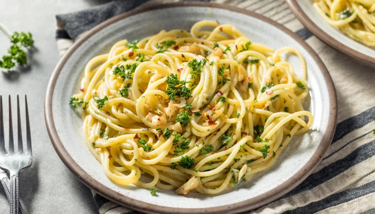 Spaghetti à l'ail et au persil