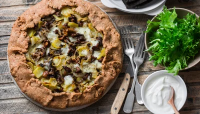 Tarte rustique aux champignons et poireaux