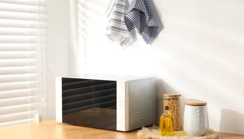 🍽️ Comment utiliser le micro-ondes pour des plats gourmands