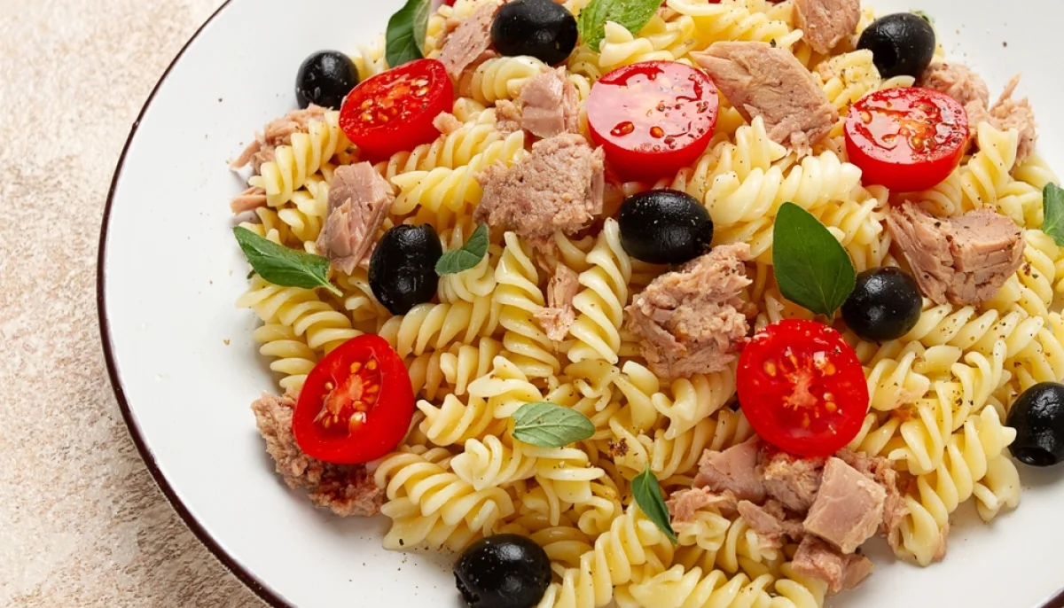 Pâtes au thon et olives